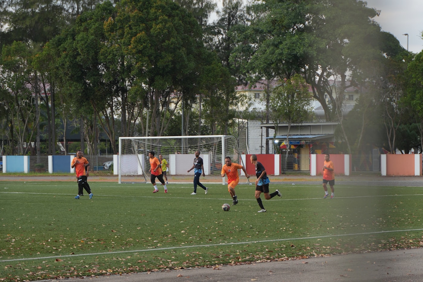 Suasana lapangan dan permainan 3